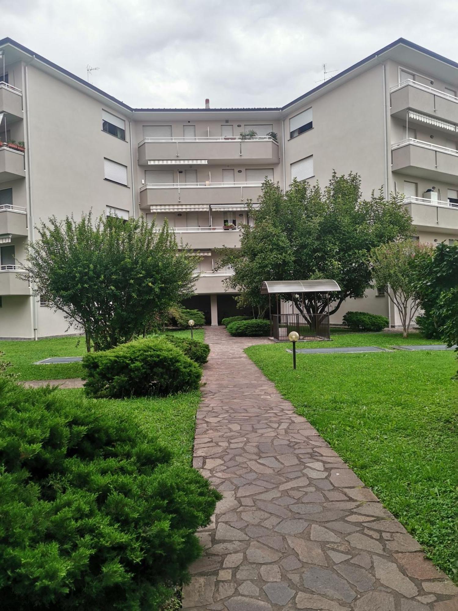 B&B Busto Garolfo Екстериор снимка