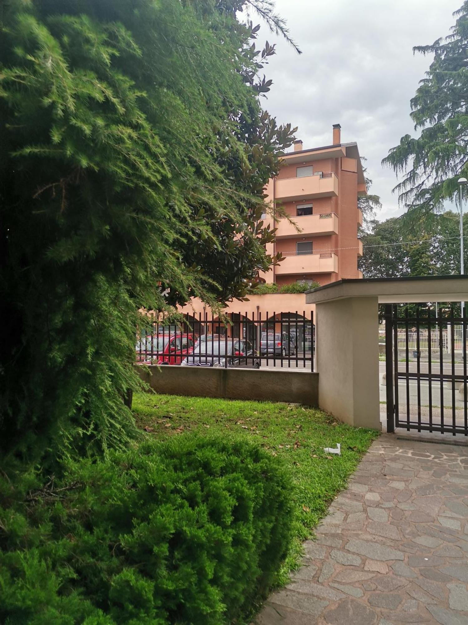 B&B Busto Garolfo Екстериор снимка